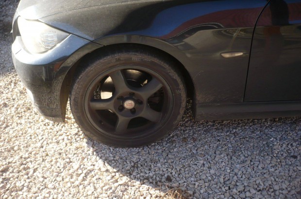 Bmw 17-es fondmet�l alufelni ker�k felni 4db agym�ret 72.6 ET35