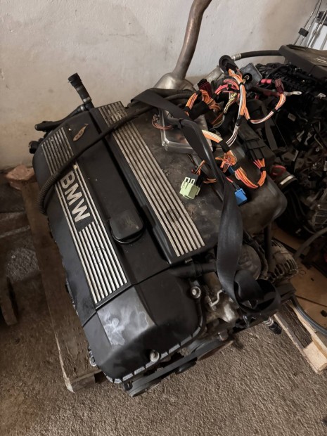Bmw 226s1 520i motor 