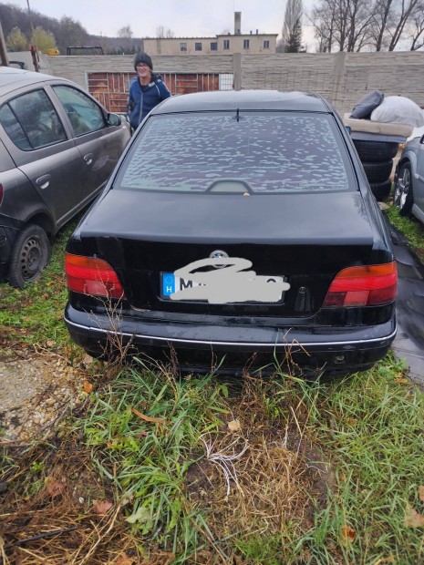 Bmw 520i e39 minden alkatrsze 