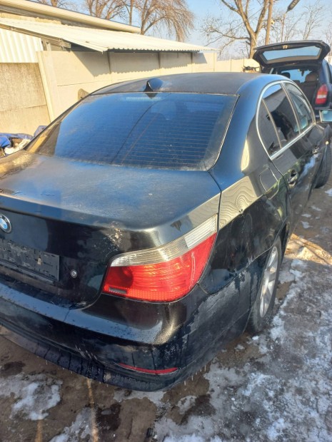 Bmw 525i e60 minden alkatr�sze 