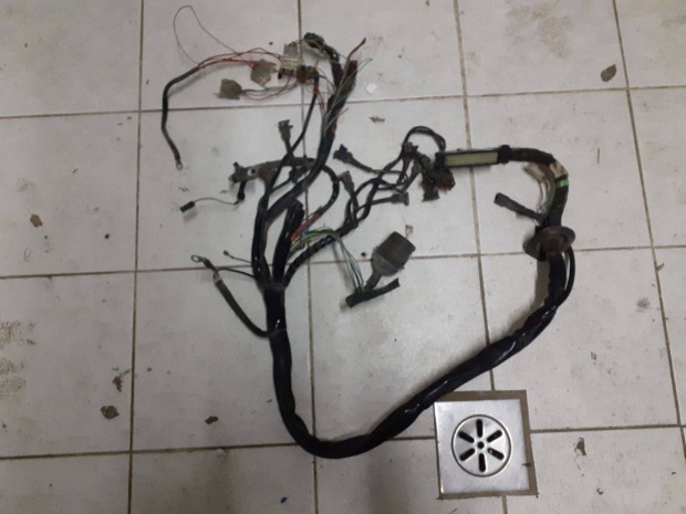 Bmw E30 325i motor vezetékköteg eladó!