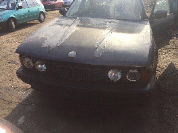 Bmw E34 520i sedan alkatrszek