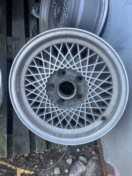 Bmw E34 alufelni garnitra