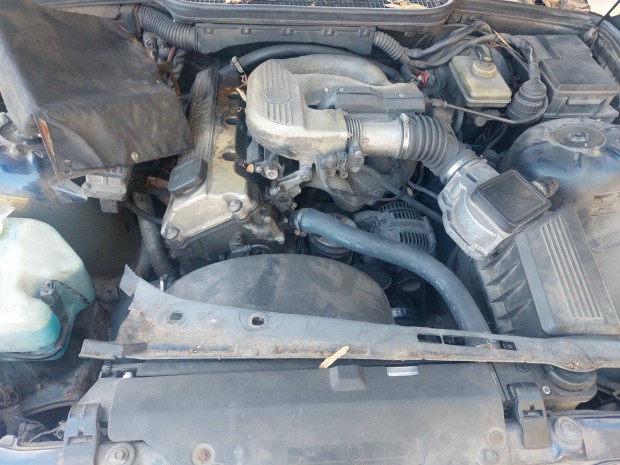 Bmw E36 1.8 komplett motor
