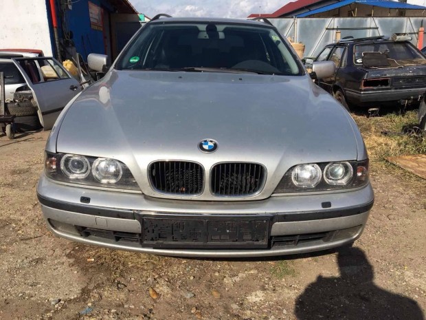 Bmw E39 525i combi alkatrszek