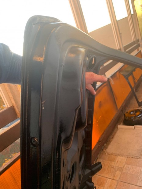 Bmw E39 Touring csomagtart ajt