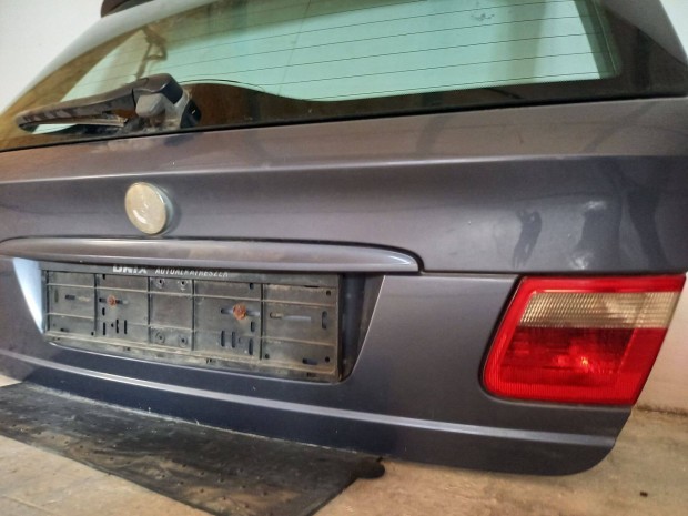 Bmw E46 320D csomagtr ajt