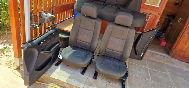 Bmw E46 sedan ülésszett fűthető dönthető hátsó támlák Fl .2004