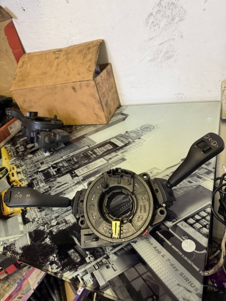 Bmw E60 LCI kormnykapcsol 9170223