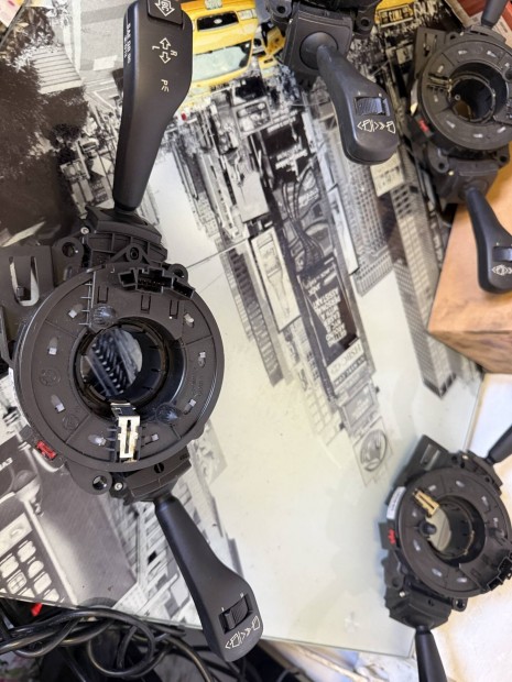 Bmw E83 X3 kormnykapcsol 8377488