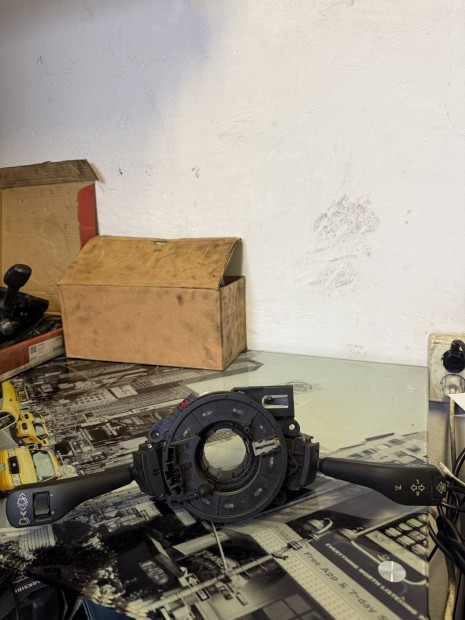 Bmw E83 X3 kormnykapcsol 8377488