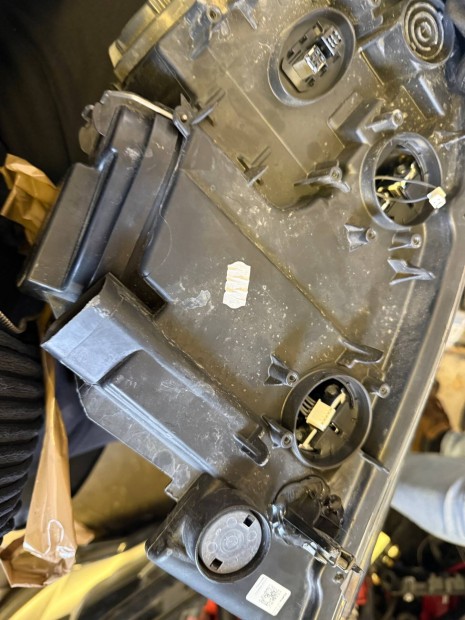 Bmw E84 LCI X1 jobb xenon fnyszr 7290252