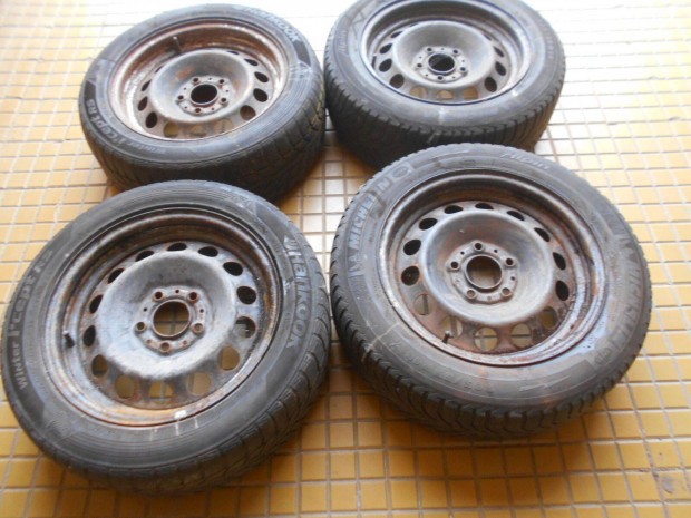 Bmw E90 lemezfelni 16" 4db