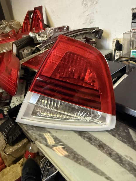 Bmw E90 rgi jobb oldali csomagtr lmpa 6937460