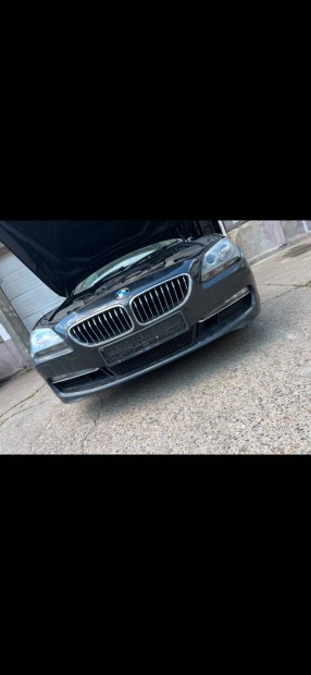 Bmw F06 F12 F13 első lökhárító komplett
