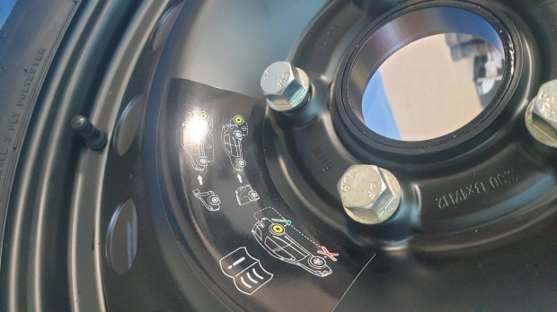 Bmw F10 / F11 vékony pótkerék mankókerék 155/80r17