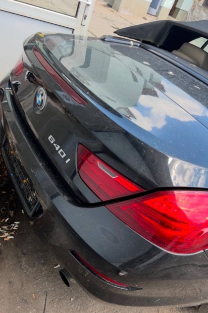 Bmw F12 cabrio csomagtér ajtó