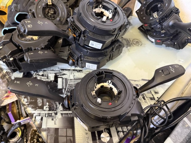 Bmw F20 F31 F25 kormnykapcsol 9253753