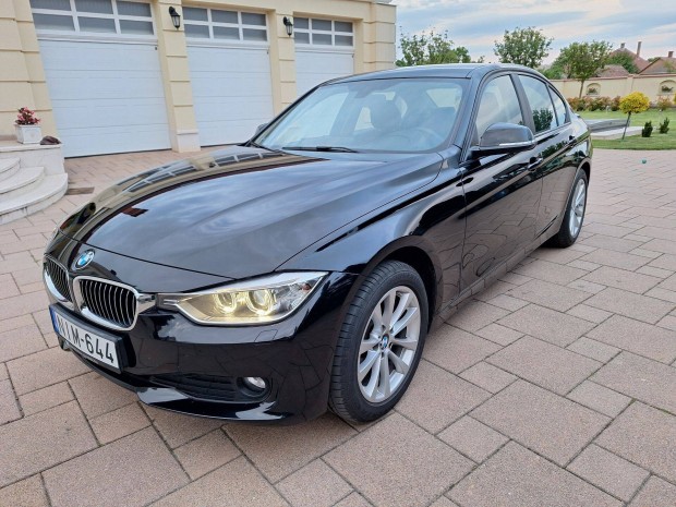 Bmw F30 318 D elad