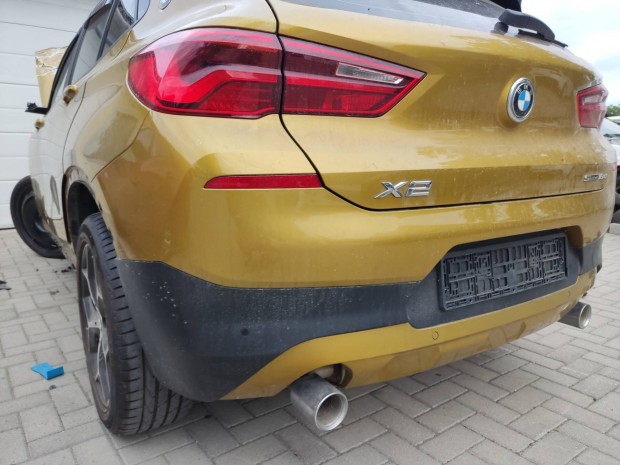 Bmw X2 h�ts� l�kh�r�t� 