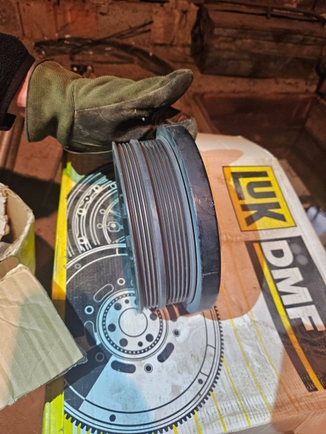 Bmw X3 e83 alkatr�szek