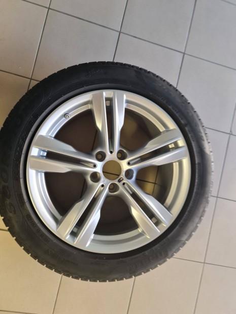 Bmw X5 19 tli felni szett 255/50/19 Pirelli Scorpion defekttr gumi