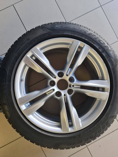 Bmw X5 egyszles 19 gyri alufelni Pirelli 255/50R19 tligumival