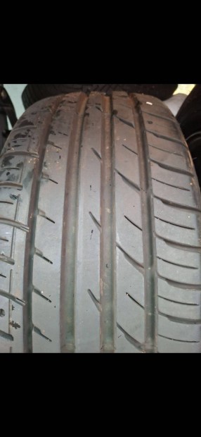 Bmw alufelni nyárigumival 225/60 R15