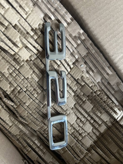 Bmw e21 e30 320 gyri felirat 51141869972