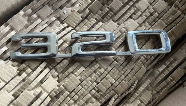 Bmw e21 e30 320 gyri felirat 51141869972