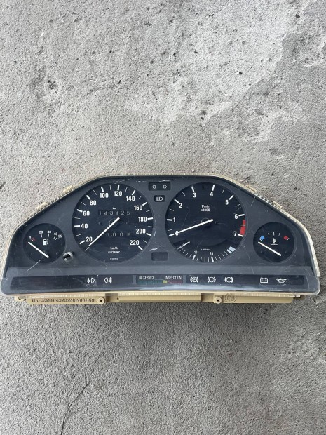 Bmw e30 óracsoport