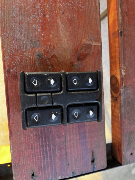 Bmw e34 ablakemel� kapcsol�