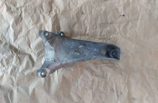 Bmw e36 4 hengeres motortart bak