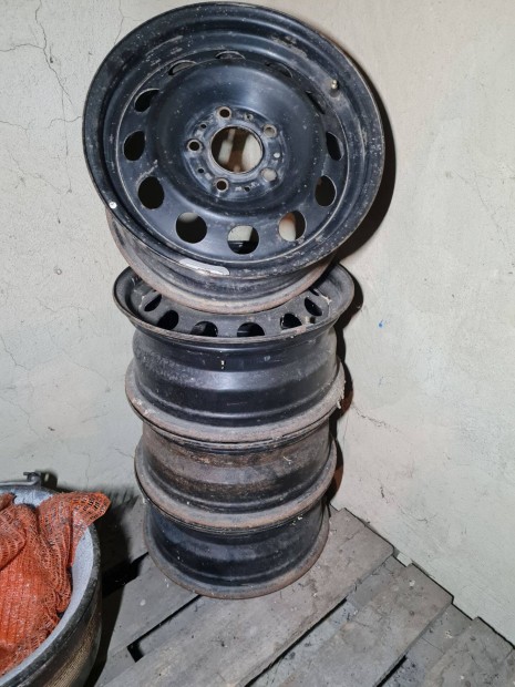 Bmw e36 acélfelni 15coll