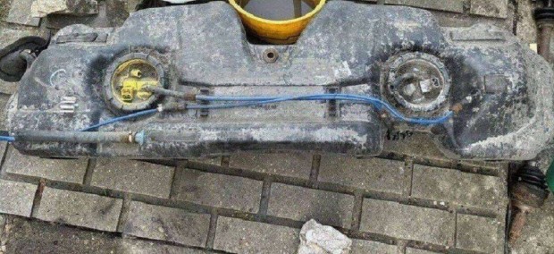 Bmw e36 compact tank ac pumpa