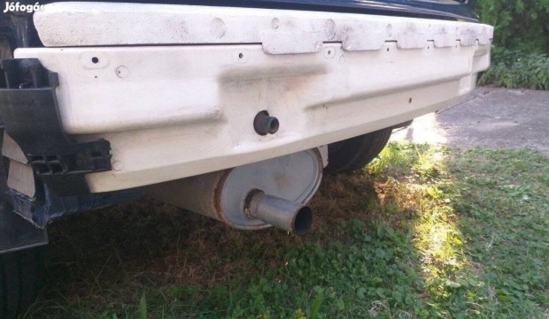 Bmw e36 hátsó lökhárító tartó vas