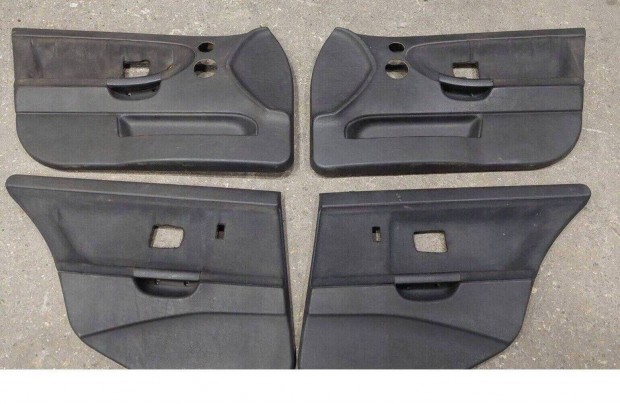 Bmw e36 touring ajtókárpit szett