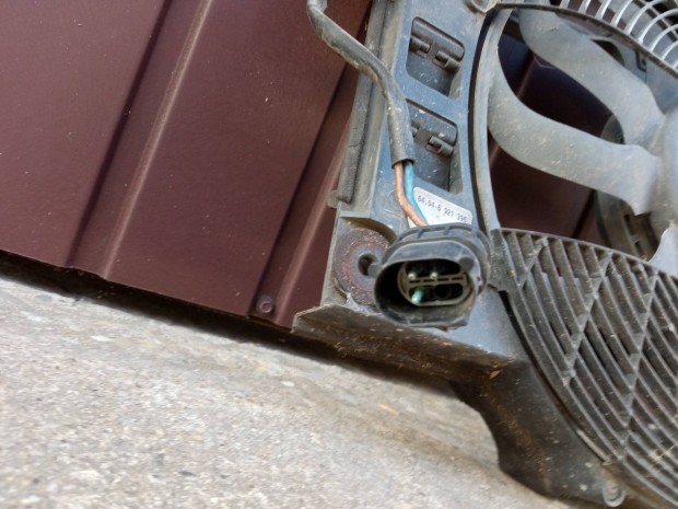 Bmw e39 30d klíma ventilátort 3 vezetékes