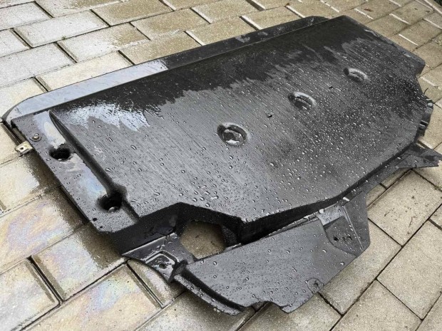 Bmw e39 M als� motorv�d� burkolat