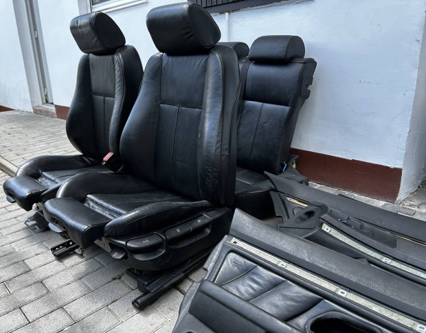 Bmw e39 M combtámaszos bőrbelső touring