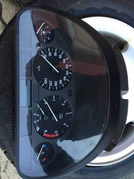 Bmw e39 gyri mszeregysg km-ra