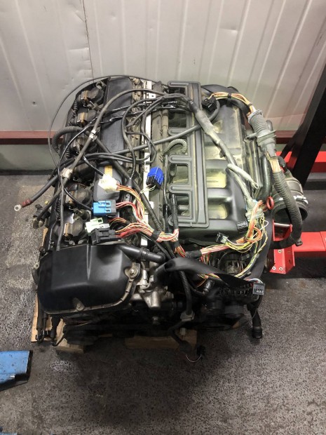 Bmw e46  320 325 m54 b22 b25 motor alkatrszek