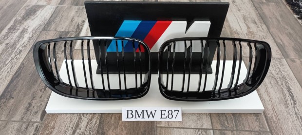 Bmw e81,e82,e87,e88 dupla pálcás hűtőrács Új