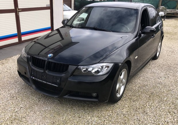 Bmw e90 318 320 mpaket alkatrszek