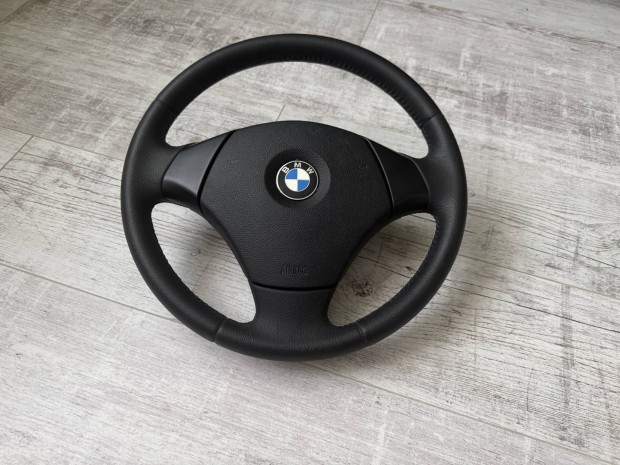 Bmw e90 kormány légzsákkal