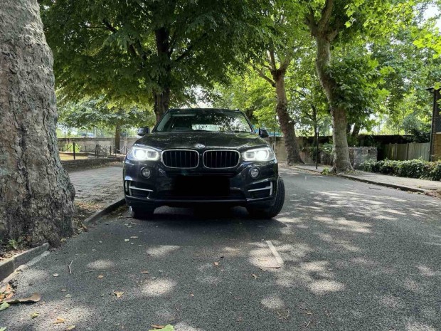 Bmw f15 x5 30d xdrive minden alkatrsze elad