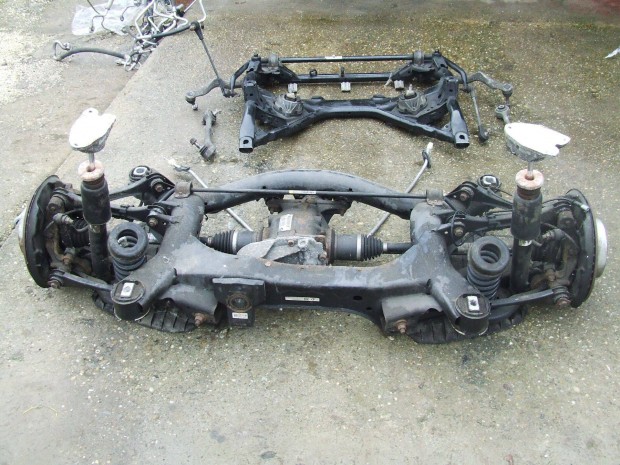 Bmw f30 első bölcső hátsó hid n13b16a motorosból