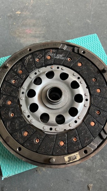 Bmw m47 kettőstömegű lendkerék, kuplung 320d 120d 520d e90 e87 e60