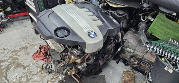 Bmw n47d20a komplett motor elad