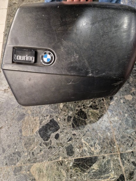 Bmw oldaldoboz